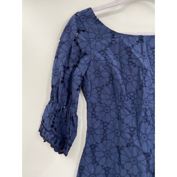 Lilly Pulitzer 13942 Shana Navy Blue Floral Eyelet Embroidered Dress Size 0 - Picture 2 of 6